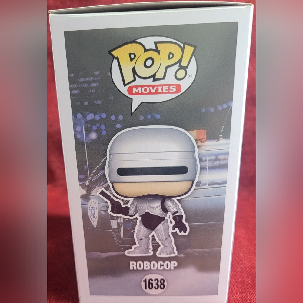 Robocop entertainment earth exclusive funko # 1638 (nib) With pop protector - Picture 6 of 7